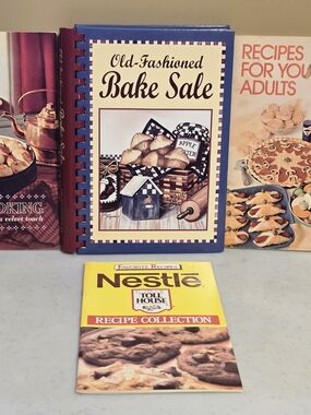 Cookbooks Vintage 1965-2003 (Lot 4)